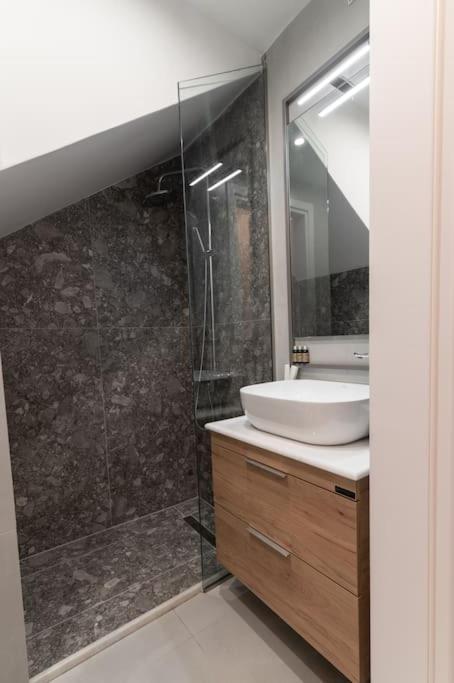 Μεζονέτα Με Θέα Στο Πάρκο Σταύρος Νιάρχος One Apartment Athens Exterior photo